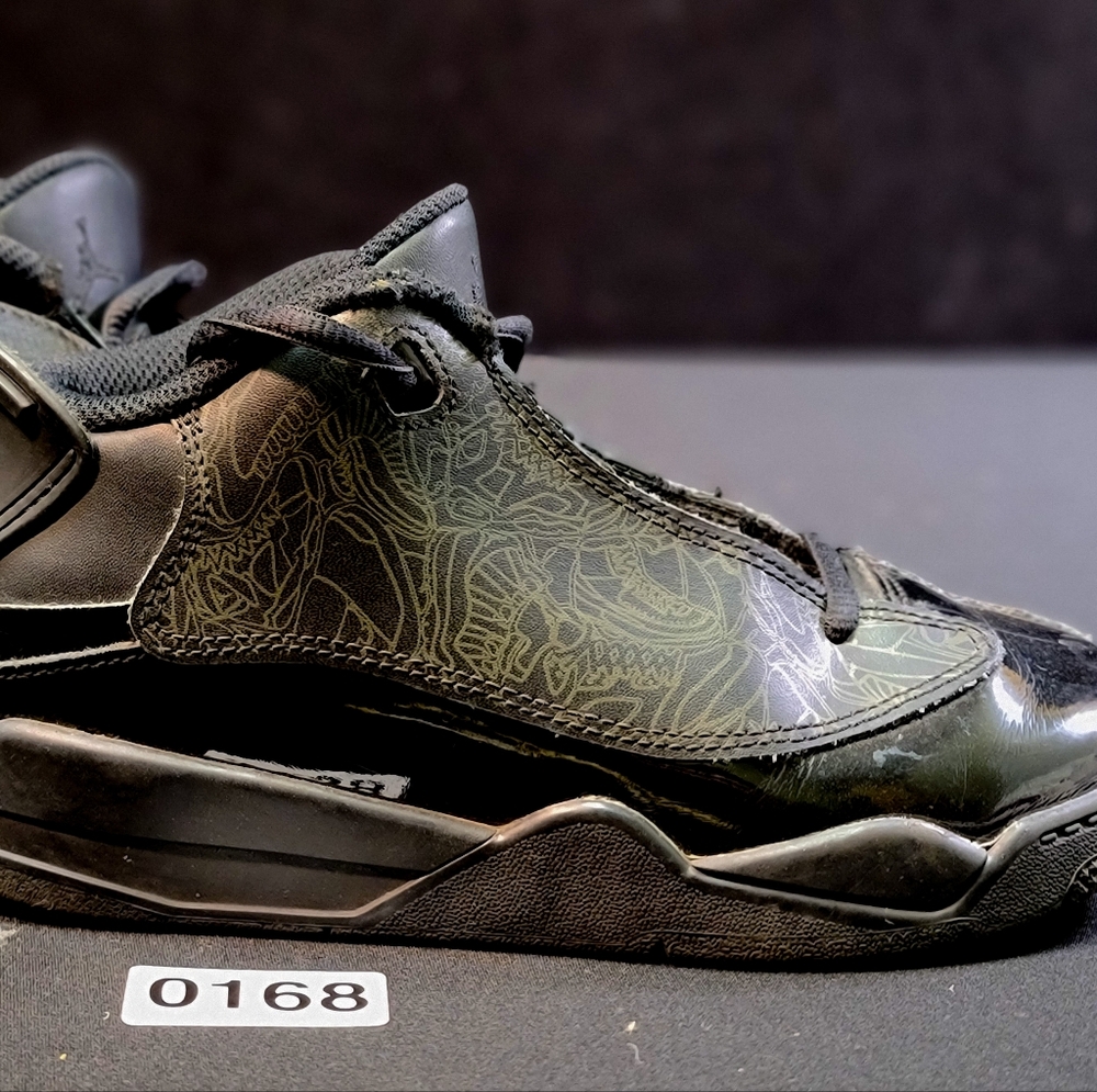 Dub Zero Jordans size 1y